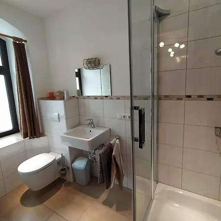 Sauerland Burgfenster アパート レンネシュタット