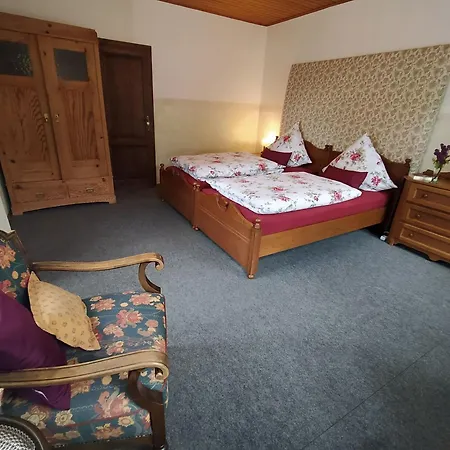 Sauerland Burgfenster アパート