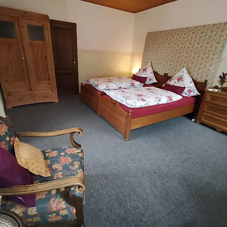 Sauerland Burgfenster アパート レンネシュタット